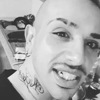 Accompagnatore gigolo Salvatore213