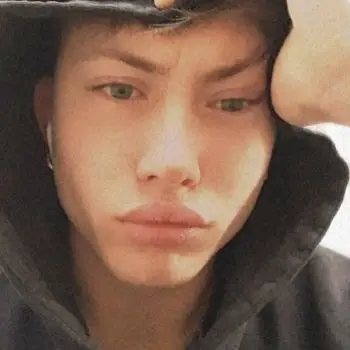 Accompagnatore gigolo Alex98