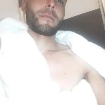 Accompagnatore gigolo Peluza83