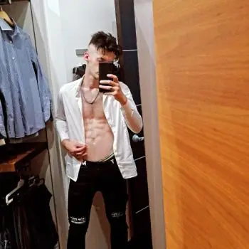 Accompagnatore gigolo Zake