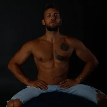 Accompagnatore gigolo Alessio