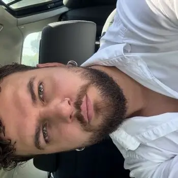 Accompagnatore gigolo Konstantino