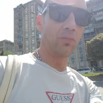 Accompagnatore gigolo Hider