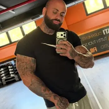 Accompagnatore gigolo Leomaxim