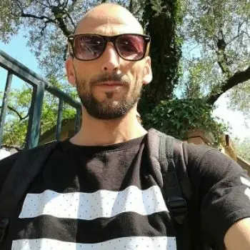 Accompagnatore gigolo Arca