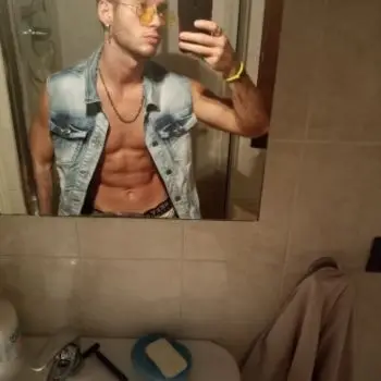Accompagnatore gigolo Ajalo