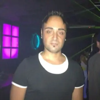 Accompagnatore gigolo Micheal79