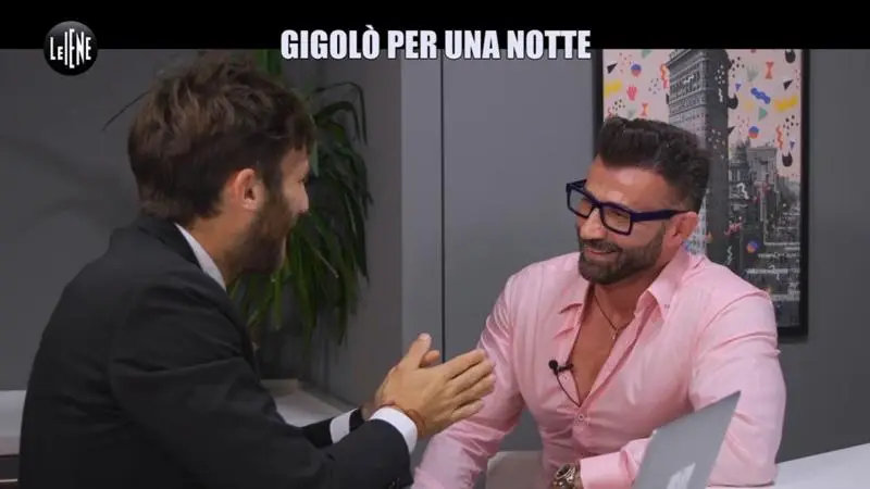 Gigolo per una notte. Roy Dolce in un servizio de Le Iene