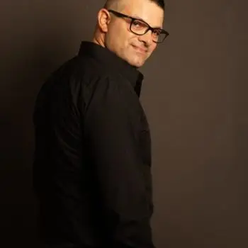 Accompagnatore gigolo bastian