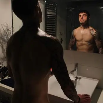 Accompagnatore gigolo Riccardo Zeler