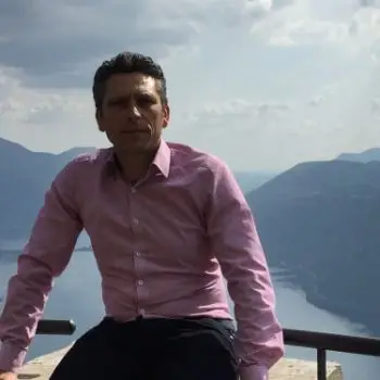 Accompagnatore gigolo Nicodemo675
