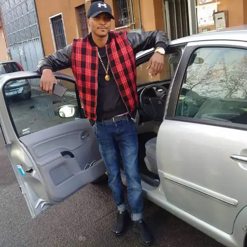 Accompagnatore gigolo Ray3