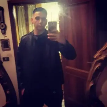 Accompagnatore gigolo Leox