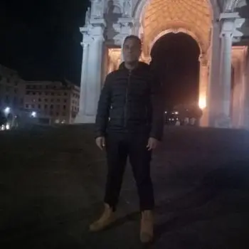 Accompagnatore gigolo Ali