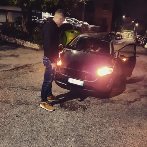 Accompagnatore gigolo Valterhy
