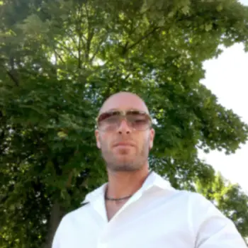 Accompagnatore gigolo Micheal