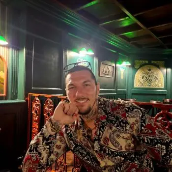 Accompagnatore gigolo Axel Duvall