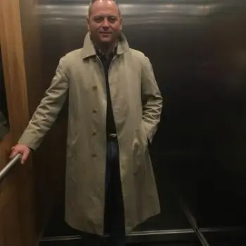 Accompagnatore gigolo Lucarasponi