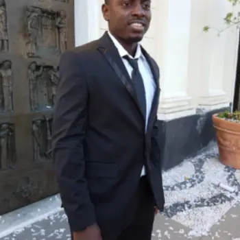 Accompagnatore gigolo DOA