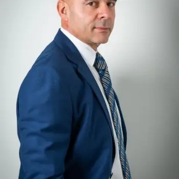 Accompagnatore gigolo Leonardo