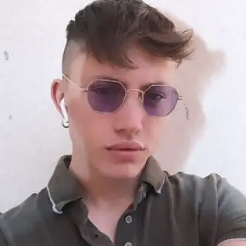 Accompagnatore gigolo Alex98