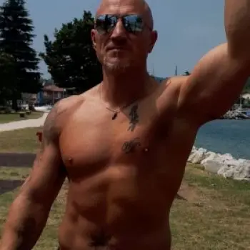 Accompagnatore gigolo Tomasz