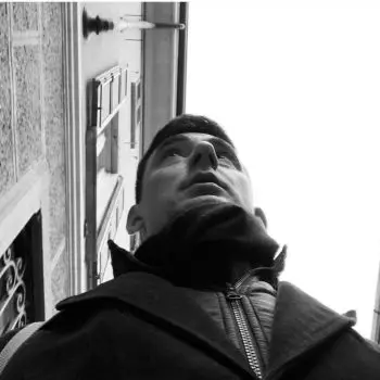 Accompagnatore gigolo Simone