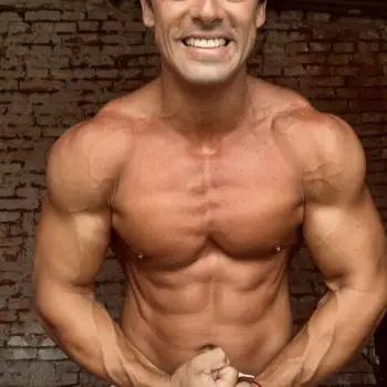 Accompagnatore gigolo Tony