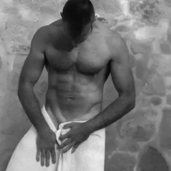 Accompagnatore gigolo Daleccare