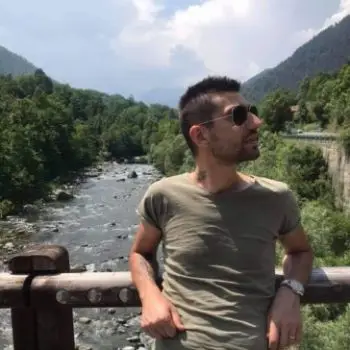 Accompagnatore gigolo Mikael