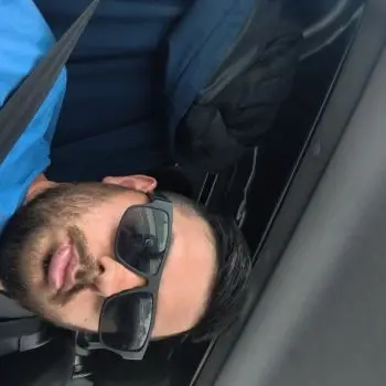 Accompagnatore gigolo Miracola