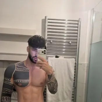 Accompagnatore gigolo Ryan Bale