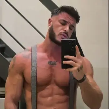 Accompagnatore gigolo Angeldevil