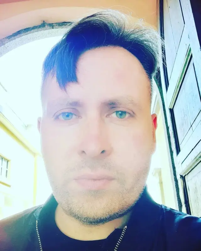 Gigol&ograve; per solo donne 