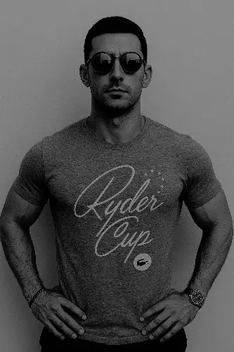 Accompagnatore gigolo Simone