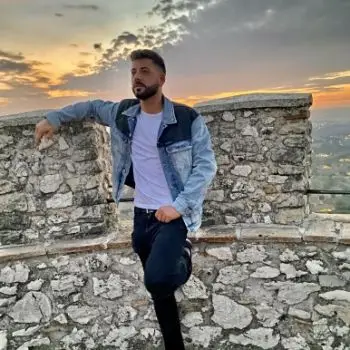 Accompagnatore gigolo Summer