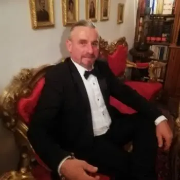 Accompagnatore gigolo Francesco disole