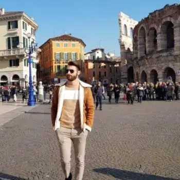 Accompagnatore gigolo Tommy