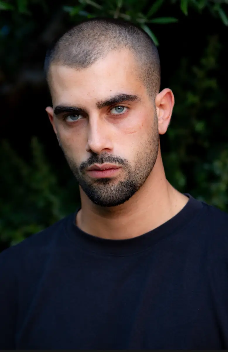 Accompagnatore gigolo L'Amateur