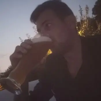 Accompagnatore gigolo Lory97