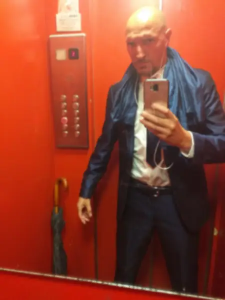 Accompagnatore gigolo Maury72