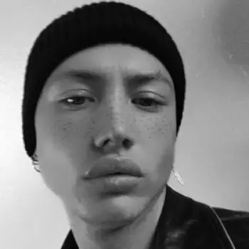 Accompagnatore gigolo Alex98