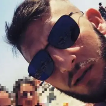 Accompagnatore gigolo Antoniioo1408