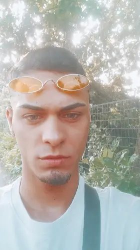 Accompagnatore gigolo Marcello