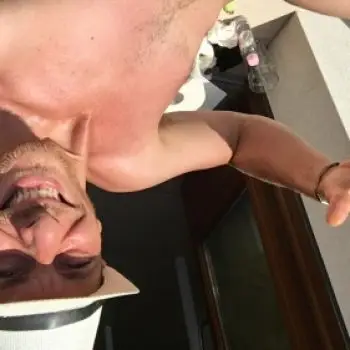 Accompagnatore gigolo Leonida31
