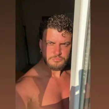 Accompagnatore gigolo Konstantino