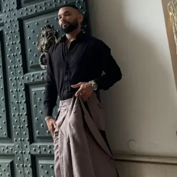 Accompagnatore gigolo Amz