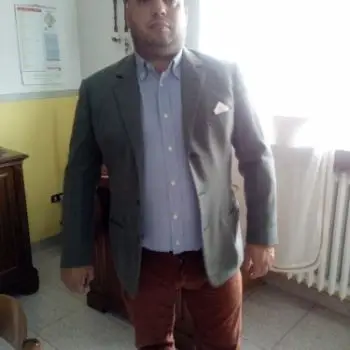 Accompagnatore gigolo Aaron1934