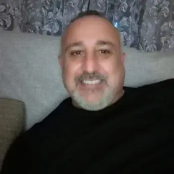 Accompagnatore gigolo Masini