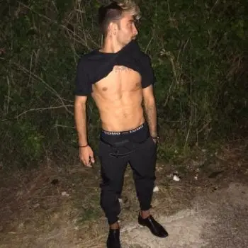 Accompagnatore gigolo -Sexyangel-